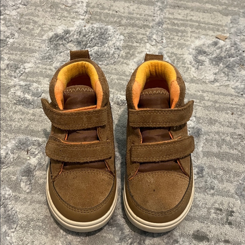 UGG Kids boots size 7
